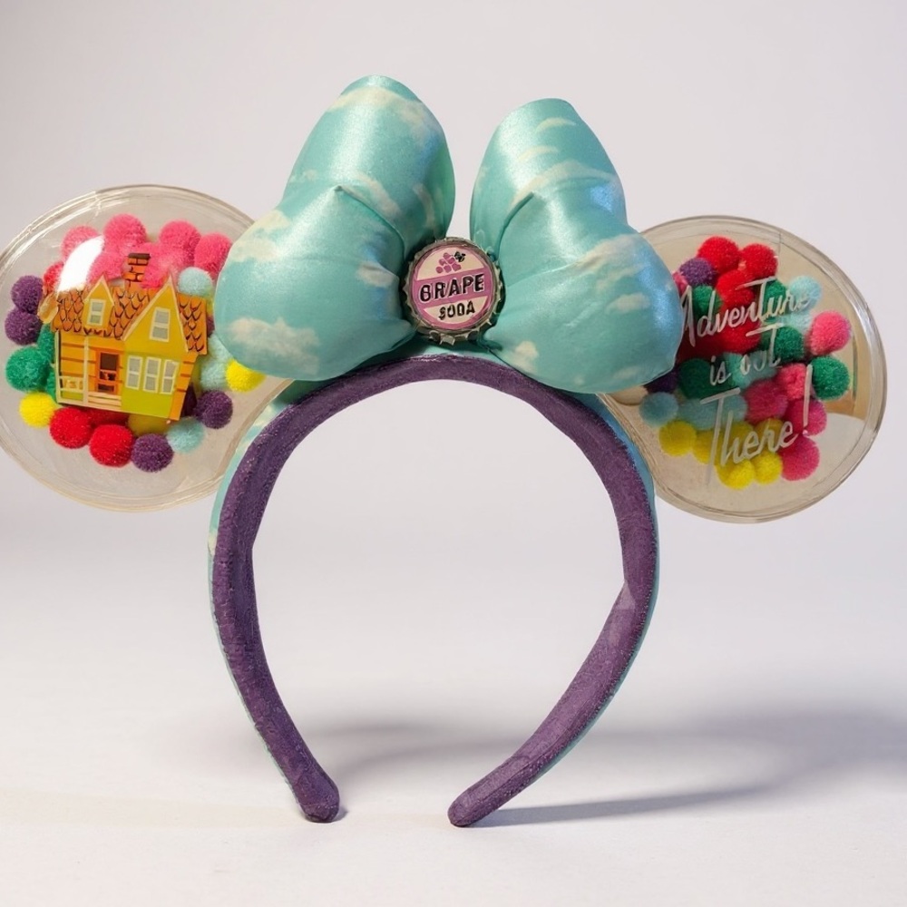 Disney Parks Pixar UP Minnie Ears, Grape Soda Badge & Balloon House, Brand New! - Picture 2 of 6